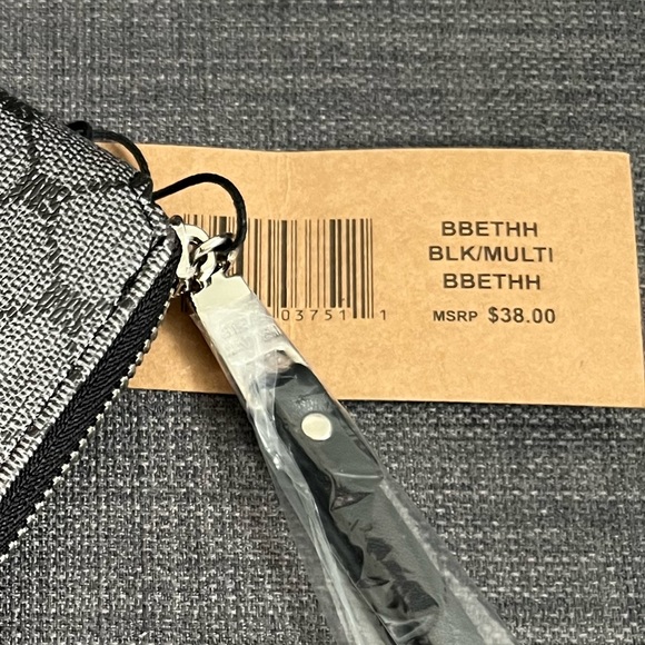 NWT STEVE MADDEN ZIP AROUND WALLET CARD HOLDER CASE - Picture 5 of 5